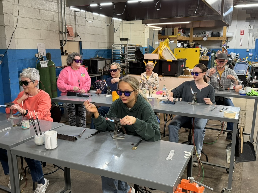 Glass Art Classes in Columbus, Ohio | Glassblowing, Flameworking